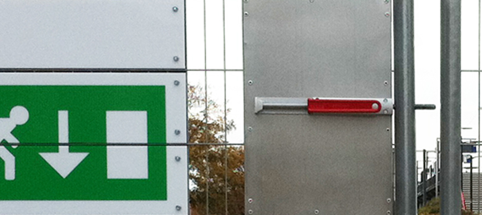 TRUDO | backstage fences Klokgebouw – emergency exit